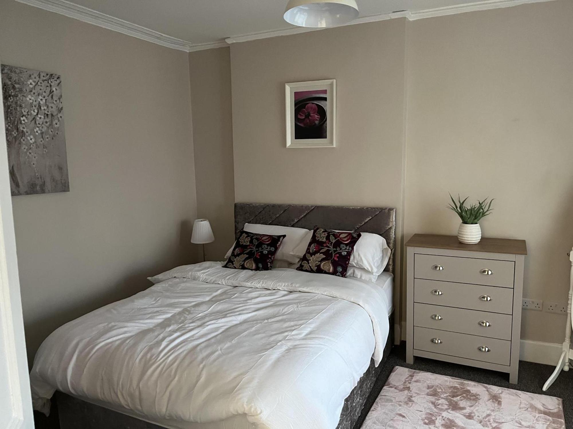 3 Bed Cozy Antrim Apartment With Great Views Ngoại thất bức ảnh